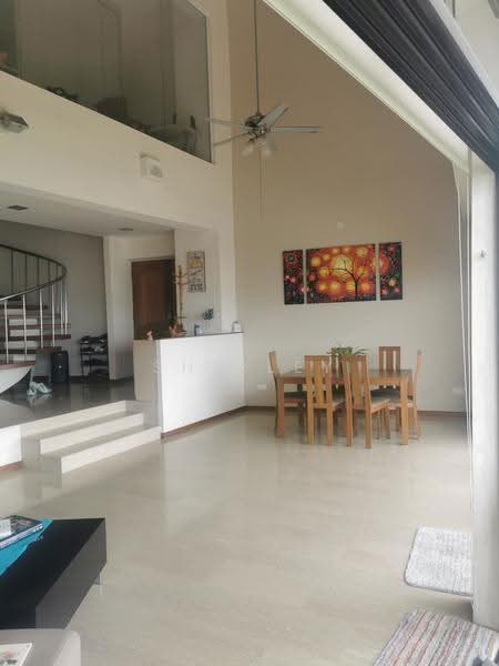 Lakepoint Condo, 10 Lakepoint Drive, Boon Lay / Jurong / Tuas, 5 Bedrooms, 3,261 sqft, Condominium For Sale, by Shirley Krans, 500262662 - Living Room - PropertyGuru.com.sg