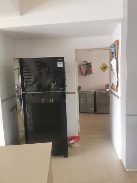 Lakepoint Condo, 10 Lakepoint Drive, Boon Lay / Jurong / Tuas, 5 Bedrooms, 3,261 sqft, Condominium For Sale, by Shirley Krans, 500262662 - Kitchen - PropertyGuru.com.sg