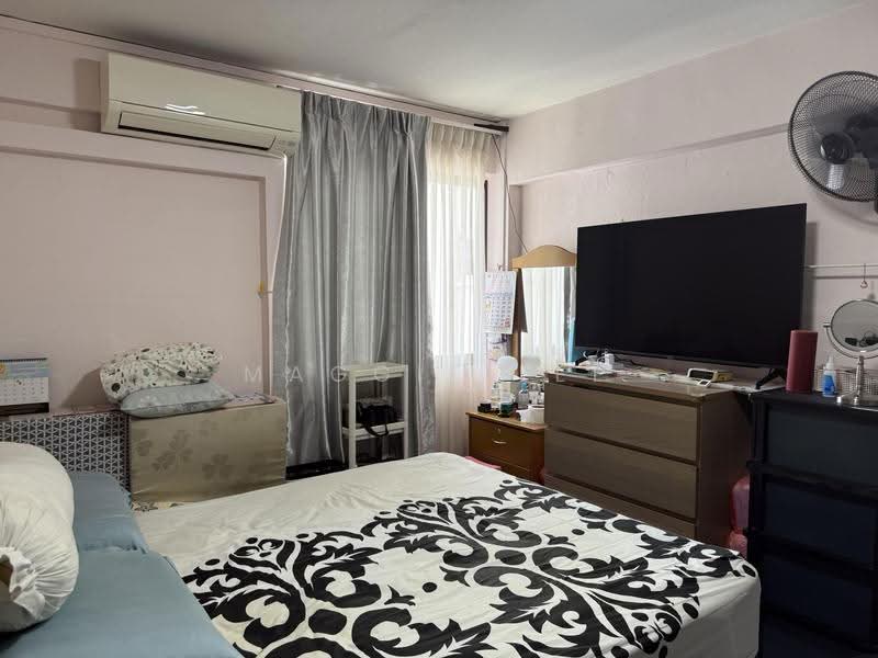 4 Lorong 7 Toa Payoh, 4 Lorong 7 Toa Payoh, Balestier / Toa Payoh, 1 Bedroom, 716 sqft, HDB Flat For Sale, by Maggie Lee, 500262664 - Bedroom - PropertyGuru.com.sg