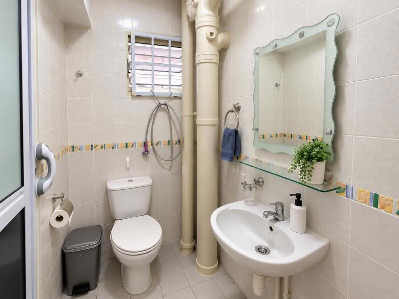 106C Punggol Field, 106C Punggol Field, Hougang / Punggol / Sengkang, Room Rental, 110 sqft, HDB Flat For Rent, by Barry Ho, 500262669 - Bathroom - PropertyGuru.com.sg