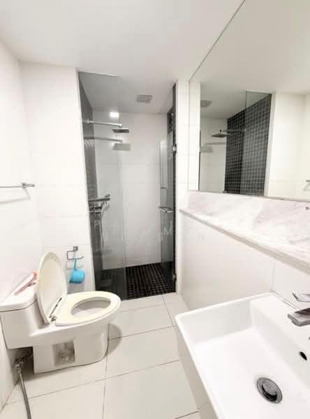 Ferraria Park Condo, 8 Flora Drive, Changi Airport / Changi Village, 2 Bedrooms, 980 sqft, Condominium For Sale, by Jimmy Lye, 500262675 - Bathroom - PropertyGuru.com.sg