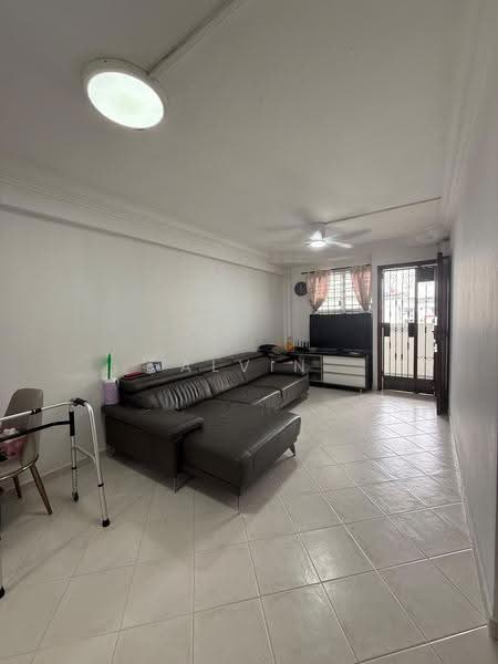 322 Bukit Batok Street 33, 322 Bukit Batok Street 33, Dairy Farm / Bukit Panjang / Choa Chu Kang, 2 Bedrooms, 731 sqft, HDB Flat For Sale, by Alvin Yap, 500262678 - Living Room - PropertyGuru.com.sg