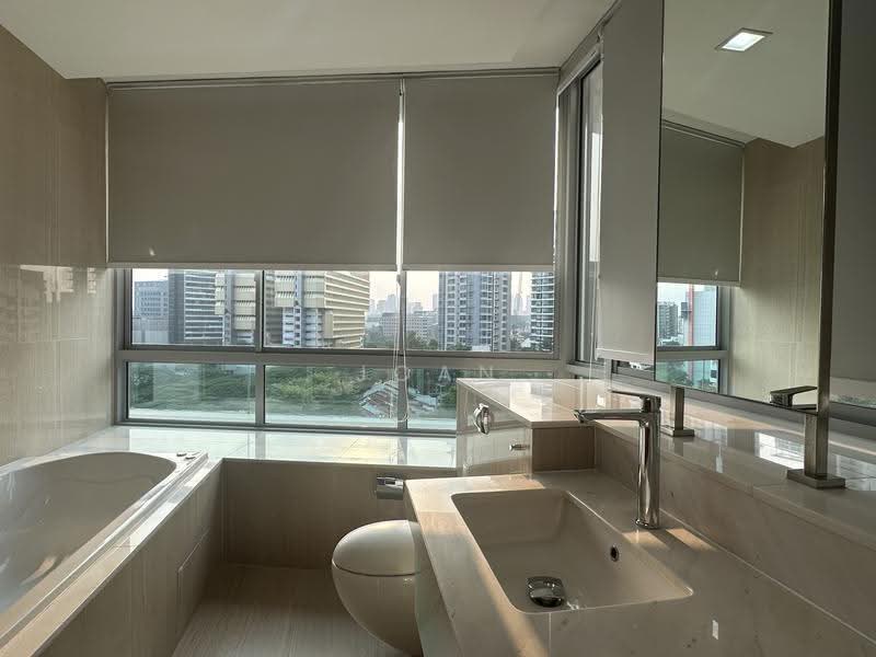 Grange Infinite, 27 Grange Road, Orchard / River Valley, 3 Bedrooms, 2,250 sqft, Condominium For Rent, by Joan Navenza Wiguna, 500262679 - Bathroom - PropertyGuru.com.sg