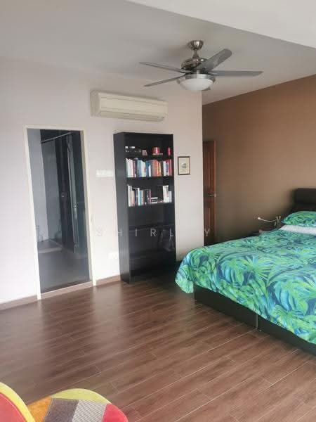Lakepoint Condo, 2 Lakepoint Drive, Boon Lay / Jurong / Tuas, 5 Bedrooms, 3,621 sqft, Condominium For Rent, by Shirley Krans, 500262683 - Bedroom - PropertyGuru.com.sg
