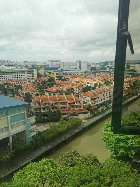 Lakepoint Condo, 2 Lakepoint Drive, Boon Lay / Jurong / Tuas, 5 Bedrooms, 3,621 sqft, Condominium For Rent, by Shirley Krans, 500262683 - Exterior - PropertyGuru.com.sg