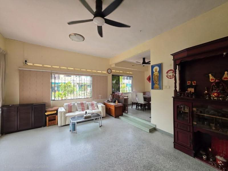 Yong Seng Estate, Jalan Senang, Eunos / Geylang / Paya Lebar, 4 Bedrooms, 2,000 sqft, Corner Terrace For Sale, by Tay Meng Heng, 500262692 - PropertyGuru.com.sg