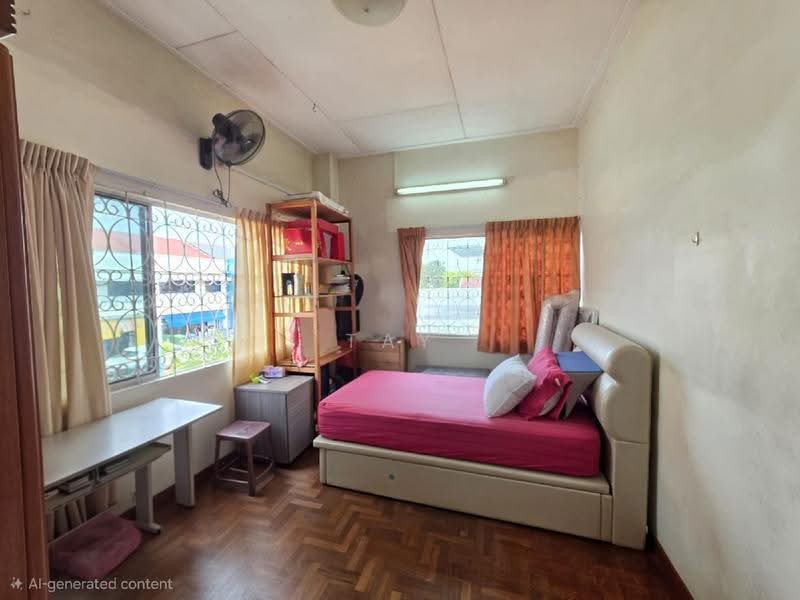 Yong Seng Estate, Jalan Senang, Eunos / Geylang / Paya Lebar, 4 Bedrooms, 2,000 sqft, Corner Terrace For Sale, by Tay Meng Heng, 500262692 - PropertyGuru.com.sg