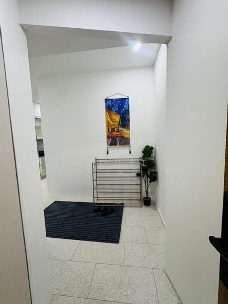 Kerrisdale, 30 Sturdee Road, Farrer Park / Serangoon Rd, Room Rental, 100 sqft, Condominium For Rent, by Bunny, 500262701 - Entrance - PropertyGuru.com.sg