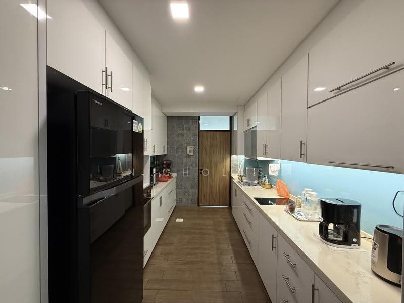 Lentor Villas, Lentor Street, Mandai / Upper Thomson, 5 Bedrooms, 3,900 sqft, Corner Terrace For Sale, by Nicholas Lim, 500262704 - Kitchen - PropertyGuru.com.sg