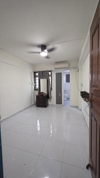 608 Yishun Street 61, 608 Yishun Street 61, Sembawang / Yishun, 4 Bedrooms, 1,421 sqft, HDB Flat For Sale, by Aros Osman, 500262709 - Interior - PropertyGuru.com.sg