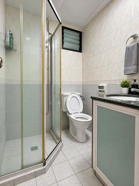 Simsville, 2 Geylang East Avenue 2, Eunos / Geylang / Paya Lebar, Room Rental, 100 sqft, Condominium For Rent, by James Lee, 500262743 - Bathroom - PropertyGuru.com.sg