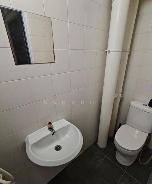 Central Green, 1 Jalan Membina, Alexandra / Commonwealth, 1 Bedroom, , Condominium For Rent, by Ssharon Loh, 500262746 - PropertyGuru.com.sg