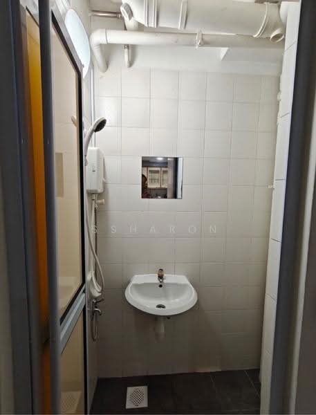 Central Green, 1 Jalan Membina, Alexandra / Commonwealth, 1 Bedroom, , Condominium For Rent, by Ssharon Loh, 500262746 - PropertyGuru.com.sg