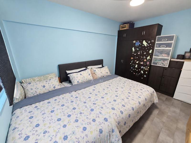 166 Bukit Batok West Avenue 8, 166 Bukit Batok West Avenue 8, Dairy Farm / Bukit Panjang / Choa Chu Kang, 2 Bedrooms, 797 sqft, HDB Flat For Sale, by Yan Lim, 500262749 - Bedroom - PropertyGuru.com.sg