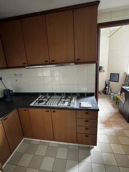 Summerdale, 8 Boon Lay Drive, Boon Lay / Jurong / Tuas, 3 Bedrooms, 1,401 sqft, Condominium For Rent, by Jasmine Tan P H, 500262751 - Kitchen - PropertyGuru.com.sg