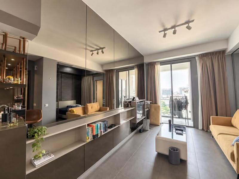 Katong Regency, 13 Tanjong Katong Road, East Coast / Marine Parade, 1 Bedroom, 560 sqft, Condominium For Sale, by Jeron Lee, 500262754 - Living Room - PropertyGuru.com.sg