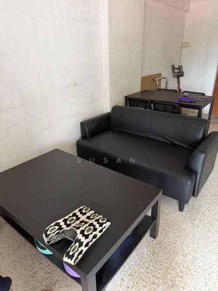 2 Dover Road, 2 Dover Road, Buona Vista / West Coast / Clementi New Town, 2 Bedrooms, 699 sqft, HDB Flat For Rent, by Susan Koh, 500262756 - Living Room - PropertyGuru.com.sg
