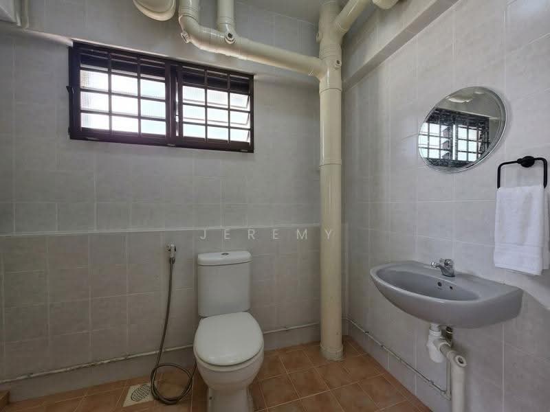 526 Jelapang Road, 526 Jelapang Road, Dairy Farm / Bukit Panjang / Choa Chu Kang, 3 Bedrooms, 1,097 sqft, HDB Flat For Sale, by Jeremy Peh, 500262764 - Bathroom - PropertyGuru.com.sg