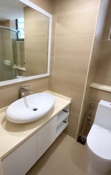 Orchid Park Condominium, 87 Yishun Street 81, Sembawang / Yishun, 3 Bedrooms, 1,195 sqft, Condominium For Sale, by April Koh, 500262780 - Bathroom - PropertyGuru.com.sg