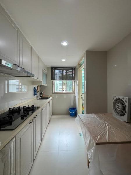 Orchid Park Condominium, 87 Yishun Street 81, Sembawang / Yishun, 3 Bedrooms, 1,195 sqft, Condominium For Sale, by April Koh, 500262780 - Kitchen - PropertyGuru.com.sg