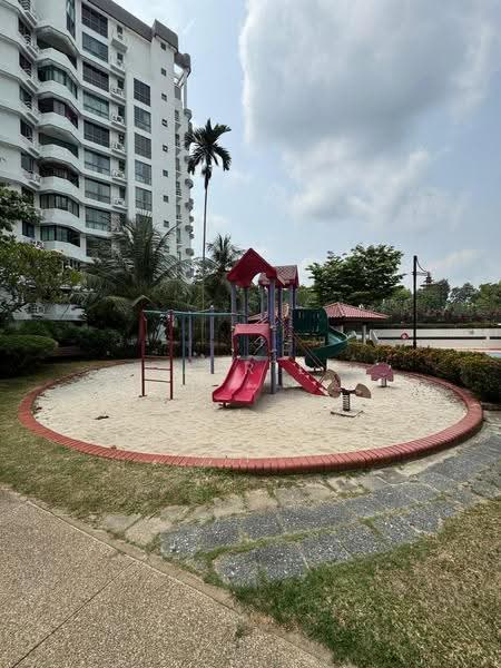 Orchid Park Condominium, 87 Yishun Street 81, Sembawang / Yishun, 3 Bedrooms, 1,195 sqft, Condominium For Sale, by April Koh, 500262780 - Exterior - PropertyGuru.com.sg