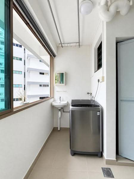 Orchid Park Condominium, 87 Yishun Street 81, Sembawang / Yishun, 3 Bedrooms, 1,195 sqft, Condominium For Sale, by April Koh, 500262780 - Balcony - PropertyGuru.com.sg