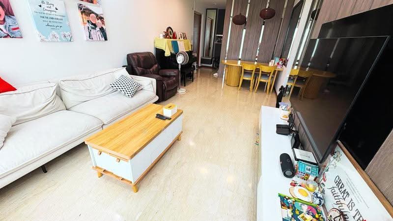 Sunglade, 3 Serangoon Avenue 2, Hougang / Punggol / Sengkang, 3 Bedrooms, 1,152 sqft, Condominium For Rent, by Rachel Lau, 500262791 - Living Room - PropertyGuru.com.sg