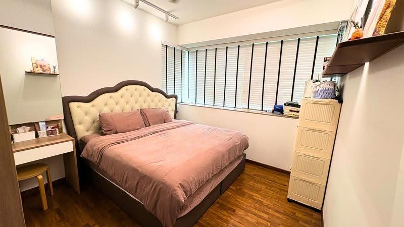 Sunglade, 3 Serangoon Avenue 2, Hougang / Punggol / Sengkang, 3 Bedrooms, 1,152 sqft, Condominium For Rent, by Rachel Lau, 500262791 - Bedroom - PropertyGuru.com.sg