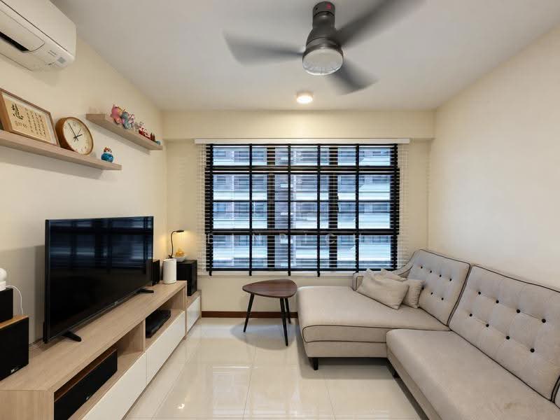 132A Canberra Crescent, 132A Canberra Crescent, Sembawang / Yishun, 3 Bedrooms, 990 sqft, HDB Flat For Sale, by Heinrich Tan (陈少洪), 500262792 - Living Room - PropertyGuru.com.sg