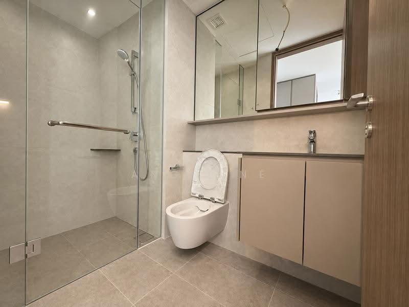 Norwood Grand, Admiralty / Woodlands, 4 Bedrooms, 1,313 sqft, Condominium For Sale, by Angeline Tan (陈慧恩), 500262806 - Bathroom - PropertyGuru.com.sg
