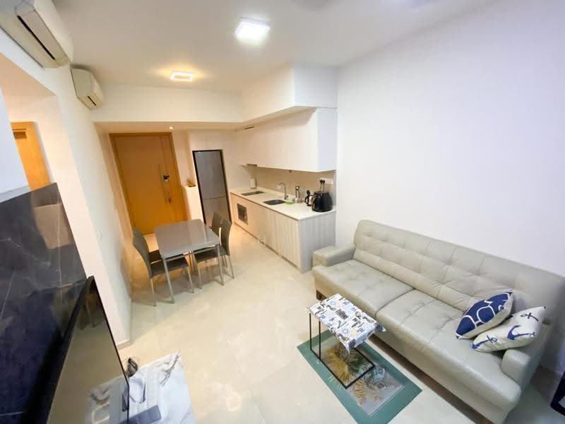 The Glades, 4 Bedok Rise, Bedok / Upper East Coast, 2 Bedrooms, 678 sqft, Condominium For Rent, by HT Lee, 500262810 - Living Room - PropertyGuru.com.sg