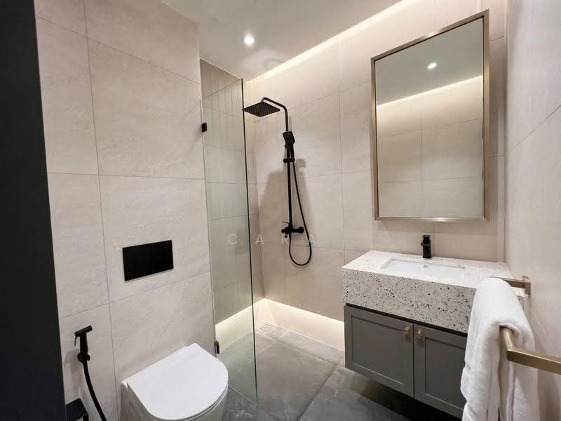 Geylang Road, Geylang Road, Eunos / Geylang / Paya Lebar, 10+ Bedrooms, 5,100 sqft, Conservation House For Rent, by Cara Wong, 500262811 - Bathroom - PropertyGuru.com.sg