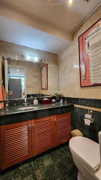 Tai Keng Villas, Jalan Kelichap, Hougang / Punggol / Sengkang, 5 Bedrooms, 3,090 sqft, Corner Terrace For Sale, by Jennifer Leong, 500262822 - Bathroom - PropertyGuru.com.sg