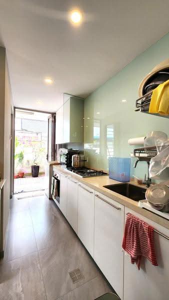 Tai Keng Villas, Jalan Kelichap, Hougang / Punggol / Sengkang, 5 Bedrooms, 3,090 sqft, Corner Terrace For Sale, by Jennifer Leong, 500262822 - Kitchen - PropertyGuru.com.sg