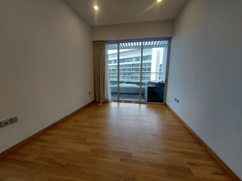 The Peak @ Cairnhill II, 61 Cairnhill Circle, Orchard / River Valley, 2 Bedrooms, 1,884 sqft, Condominium For Rent, by Joey Lam, 500262826 - Balcony - PropertyGuru.com.sg