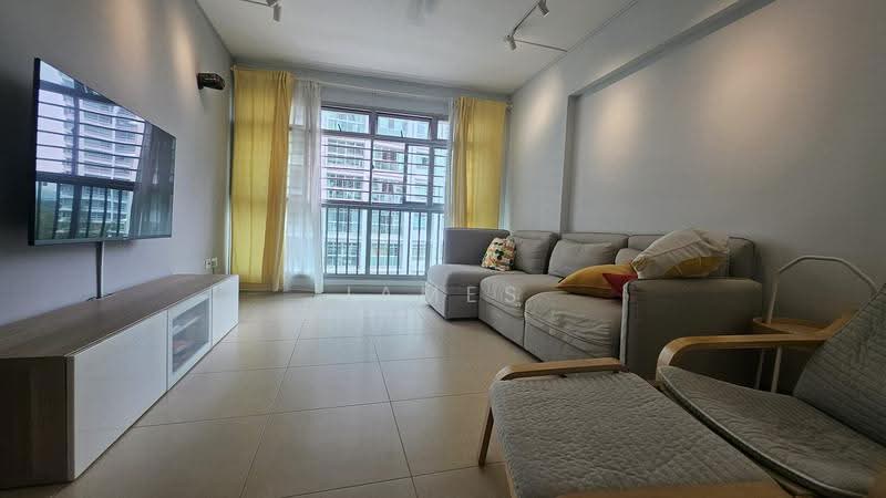 275A Compassvale Link, 275A Compassvale Link, Hougang / Punggol / Sengkang, 3 Bedrooms, 979 sqft, HDB Flat For Sale, by James Yeo, 500262832 - Living Room - PropertyGuru.com.sg