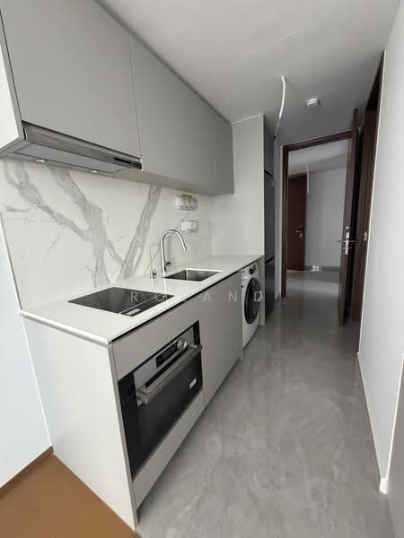 Grand Dunman, 18 Dunman Road, East Coast / Marine Parade, Studio, 250 sqft, Condominium For Rent, by Roland Ong, 500262835 - Kitchen - PropertyGuru.com.sg