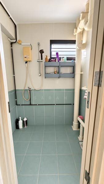 43 Telok Blangah Rise, 43 Telok Blangah Rise, Harbourfront / Telok Blangah, Room Rental, 150 sqft, HDB Flat For Rent, by Sarah Wong, 500262852 - Bathroom - PropertyGuru.com.sg