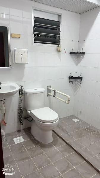 209B Punggol Place, 209B Punggol Place, Hougang / Punggol / Sengkang, Room Rental, 120 sqft, HDB Flat For Rent, by Ben XIA 夏天鹏, 500262853 - Bathroom - PropertyGuru.com.sg