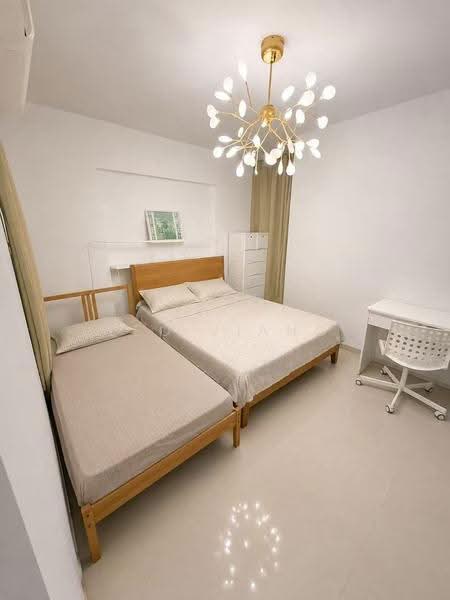384 Bukit Batok West Avenue 5, 384 Bukit Batok West Avenue 5, Dairy Farm / Bukit Panjang / Choa Chu Kang, 3 Bedrooms, 969 sqft, HDB Flat For Sale, by Leo Jiang, 500262859 - Bedroom - PropertyGuru.com.sg