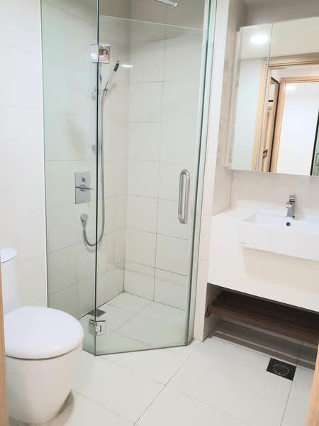 Eight Riversuites, 2 Whampoa East, Balestier / Toa Payoh, 2 Bedrooms, 700 sqft, Condominium For Rent, by Jeremy Li, 500262860 - Bathroom - PropertyGuru.com.sg