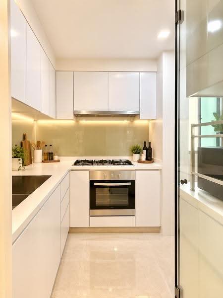 Eight Riversuites, 2 Whampoa East, Balestier / Toa Payoh, 3 Bedrooms, 980 sqft, Condominium For Sale, by Karen Su, 500262862 - Kitchen - PropertyGuru.com.sg