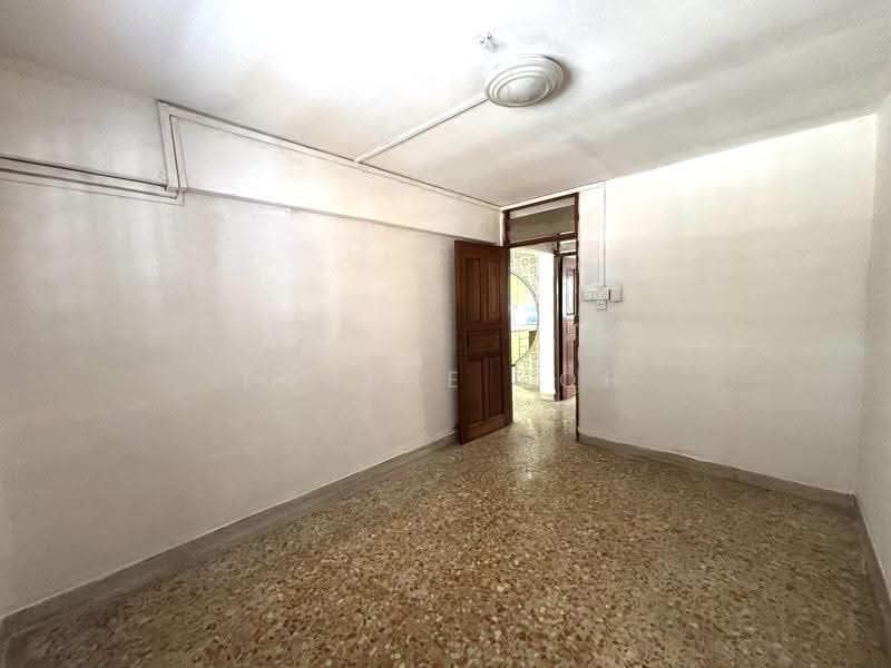 127 Ang Mo Kio Avenue 3, 127 Ang Mo Kio Avenue 3, Ang Mo Kio / Bishan / Thomson, 2 Bedrooms, 721 sqft, HDB Flat For Sale, by Eugene Koh, 500262878 - PropertyGuru.com.sg