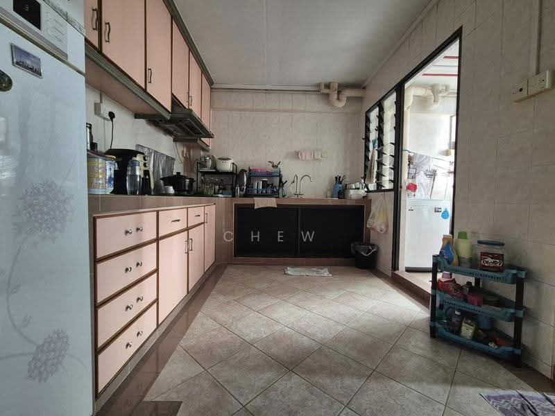 647 Jurong West Street 61, 647 Jurong West Street 61, Boon Lay / Jurong / Tuas, 4 Bedrooms, 1,313 sqft, HDB Flat For Sale, by Chew Lih Yuan, 500262881 - Kitchen - PropertyGuru.com.sg