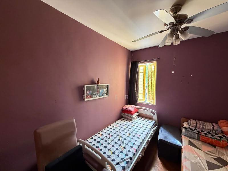 Villa Marina, 21 Jalan Sempadan, East Coast / Marine Parade, 4 Bedrooms, 2,024 sqft, Condominium For Sale, by Phoebe Toh Wan Ru, 500262893 - Bedroom - PropertyGuru.com.sg