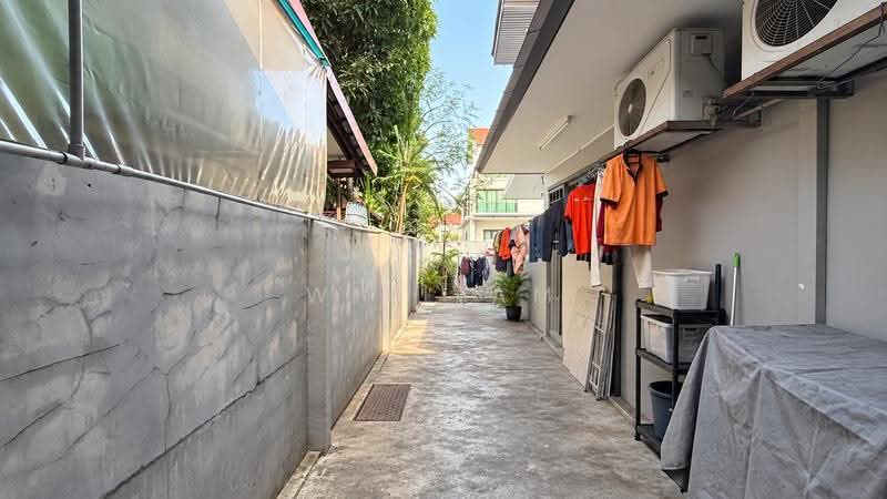 Kovan Semi-Detached, 1km to Rosyth Pri & Serangoon North MRT, 999 Year Semi-D. Walk to MRT & 1 Km to Rosyth Near Jalan Limbok / Phillips Avenue, Hougang / Punggol / Sengkang, 4 Bedrooms, 2,300 sqft, Semi-Detached House For Sale, by William Hong, 500262897 - Exterior - PropertyGuru.com.sg