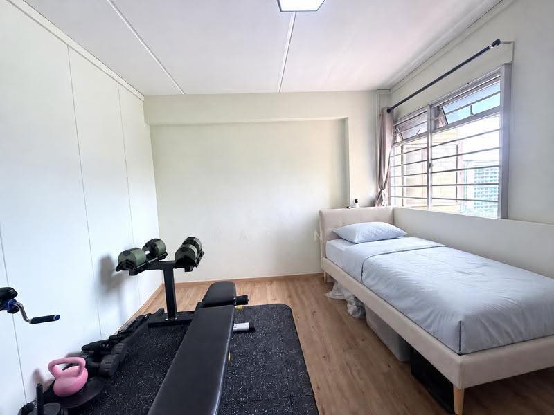742 Tampines Street 72, 742 Tampines Street 72, Pasir Ris / Tampines, 3 Bedrooms, 1,076 sqft, HDB Flat For Sale, by Karen Cheng, 500262904 - Bedroom - PropertyGuru.com.sg