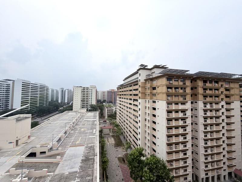 742 Tampines Street 72, 742 Tampines Street 72, Pasir Ris / Tampines, 3 Bedrooms, 1,076 sqft, HDB Flat For Sale, by Karen Cheng, 500262904 - Exterior - PropertyGuru.com.sg