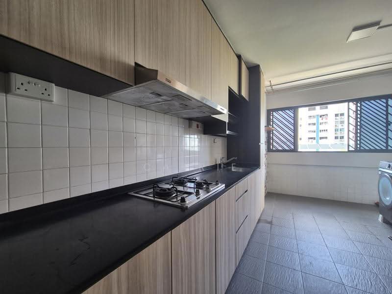 301 Jurong East Street 32, 301 Jurong East Street 32, Boon Lay / Jurong / Tuas, 2 Bedrooms, 720 sqft, HDB Flat For Sale, by Carrie Yap, 500262908 - Kitchen - PropertyGuru.com.sg