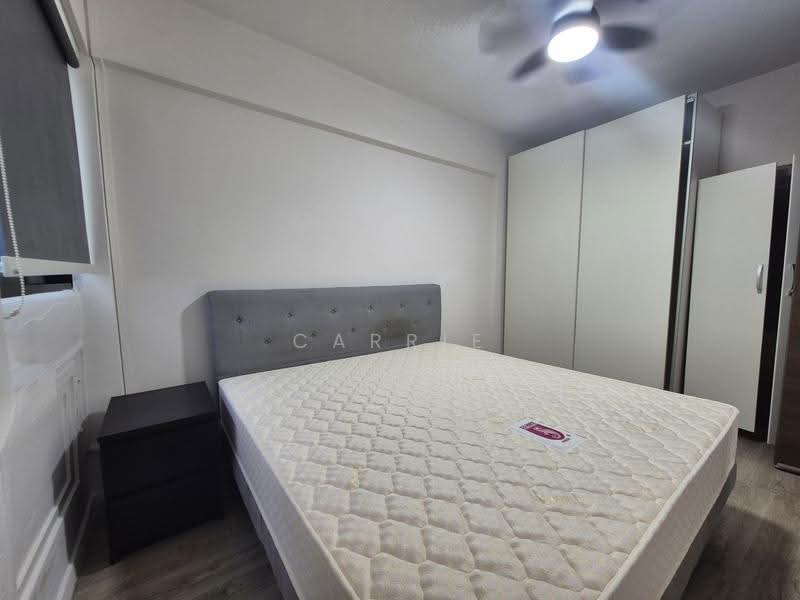 301 Jurong East Street 32, 301 Jurong East Street 32, Boon Lay / Jurong / Tuas, 2 Bedrooms, 720 sqft, HDB Flat For Sale, by Carrie Yap, 500262908 - Bedroom - PropertyGuru.com.sg